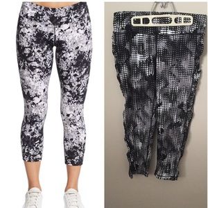 Calvin Klein performance Capri yoga pants