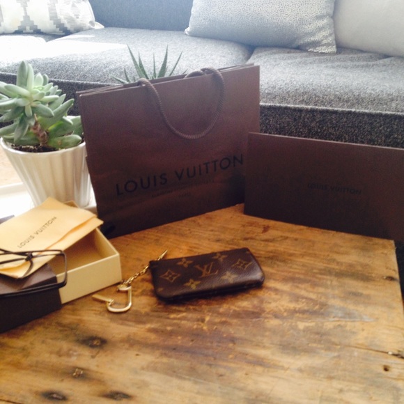 Meet Your Posher Heddie Ray! - Picture 3 of 4