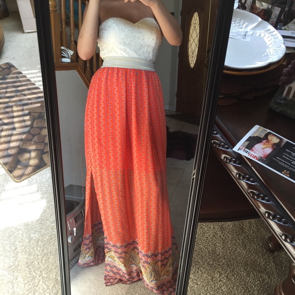 (Reserved) Maxi Dress - Picture 2 of 2