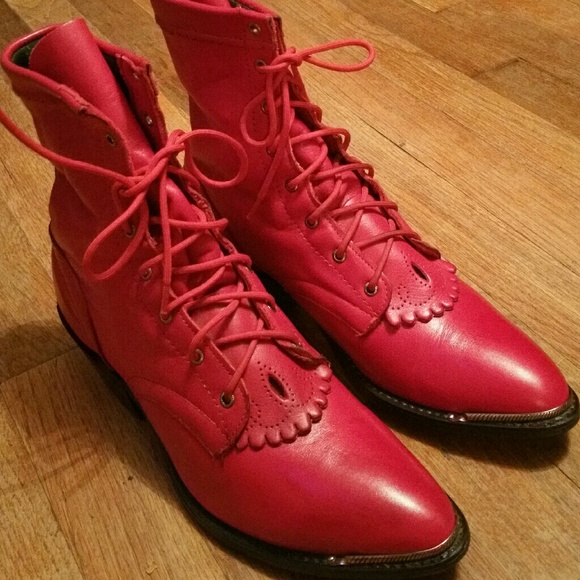 Shoes - Western Gorgeous Red~Silver Trim Toe EUC 8.5