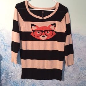 Quarter sleeved thin sweater!