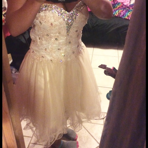 Dresses & Skirts - Sale!! Short Champagne Dress