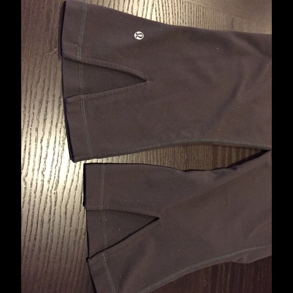 Brown capris - Picture 4 of 4