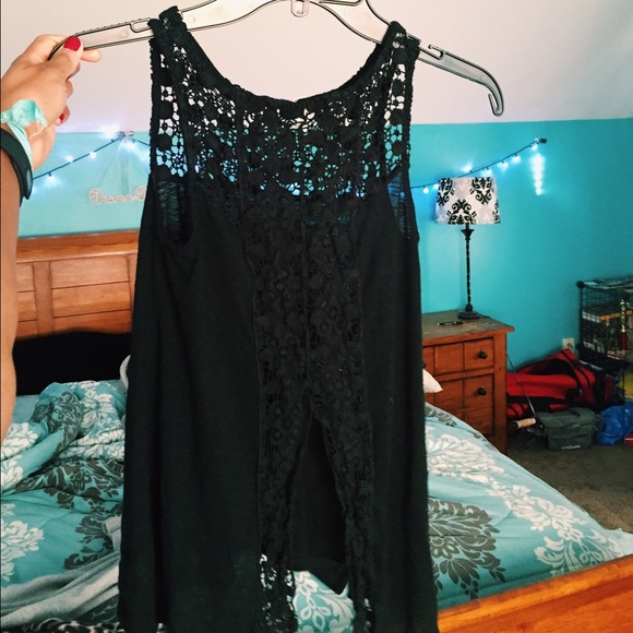 cute open back tank! - Picture 2 of 3