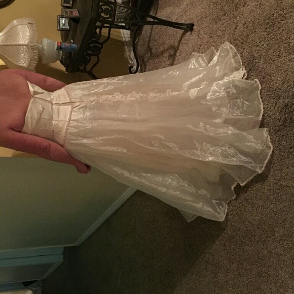 Dress - Picture 2 of 4