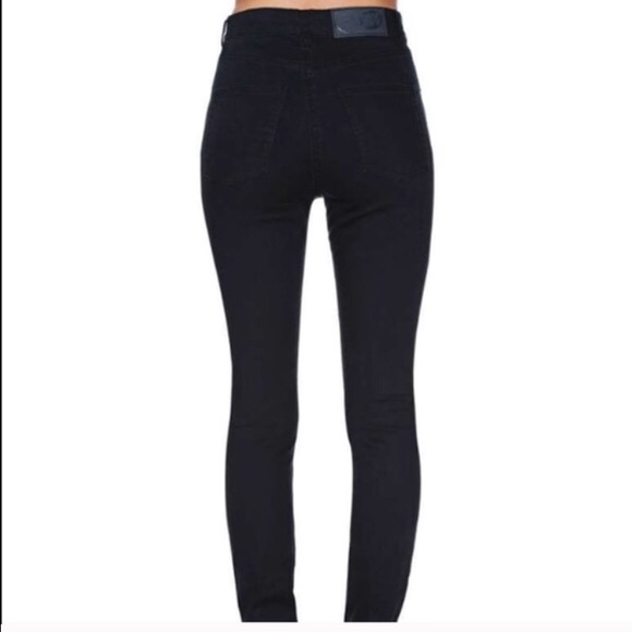 #658 cheap Monday - Picture 3 of 4