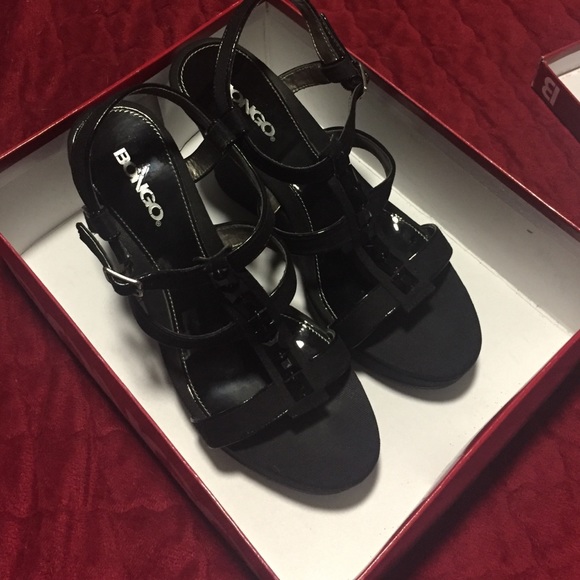 Black wedge sandals
