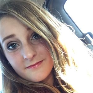 Meet your Posher, Veronica