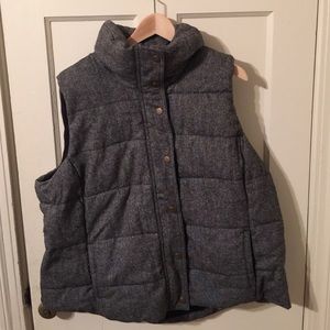 Adorable gray vest