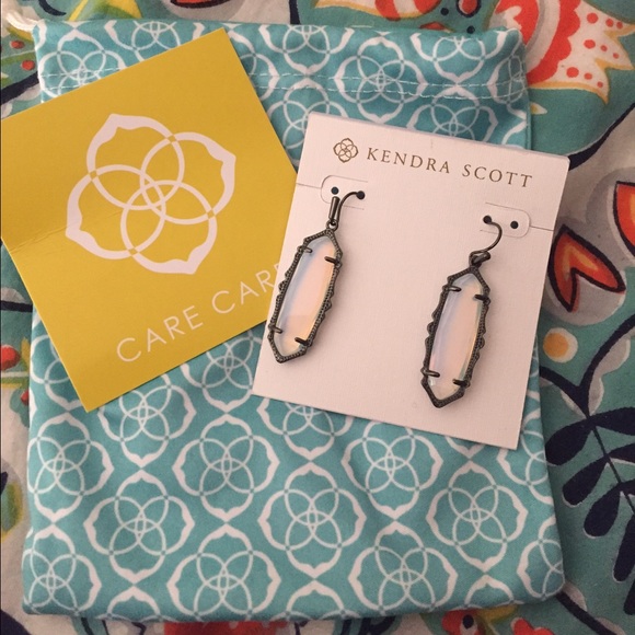 Kendra Scott Jewelry - Kendra Scott Fran earrings