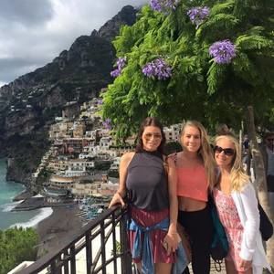 Meet your Posher, Liz