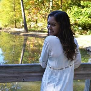Meet your Posher, Alexis