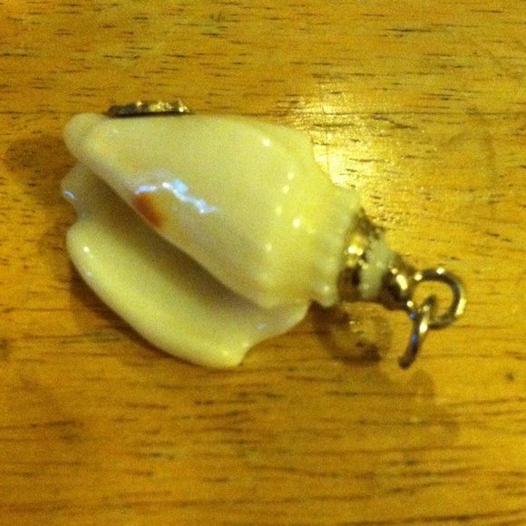 Shell pendent - Picture 2 of 3