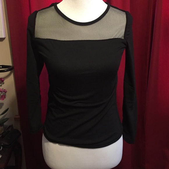 Black top w mesh