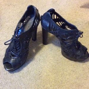 Gianni Bini Black Chunky Cage Heels