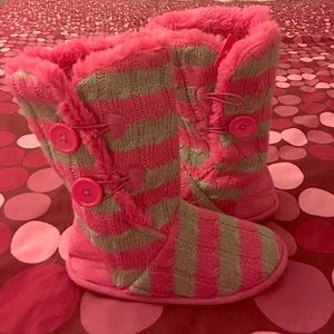 Pink and grey knitted slippers