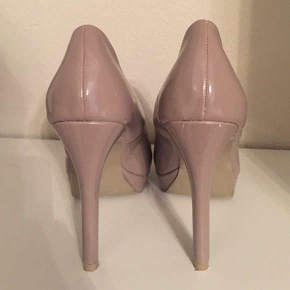 STEVE MADDEN HEELS - Picture 3 of 3