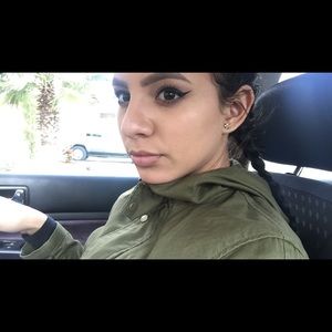 Meet your Posher, Mariana