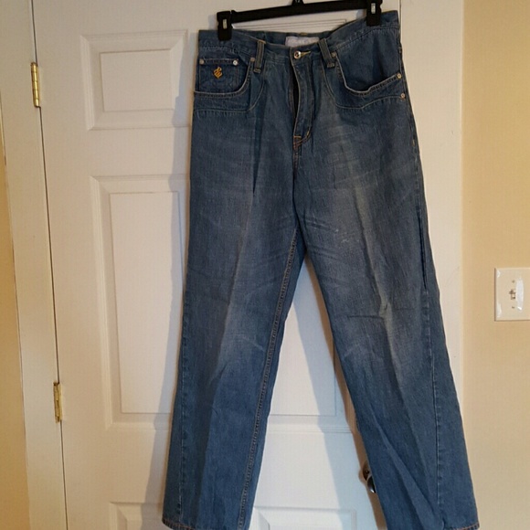 Men's size 34 Rocawear jeans.