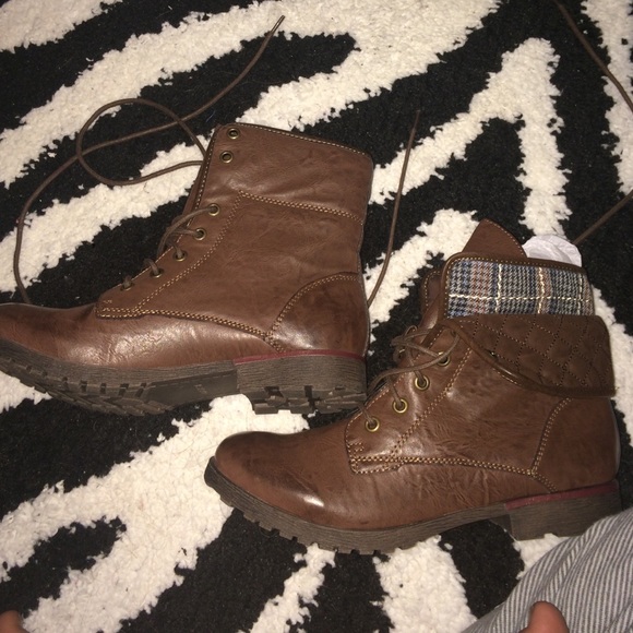 Nine West Brown Reversible Combat Boots