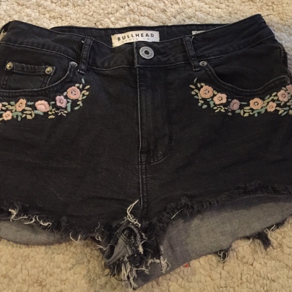 High waisted Bullhead denim shorts