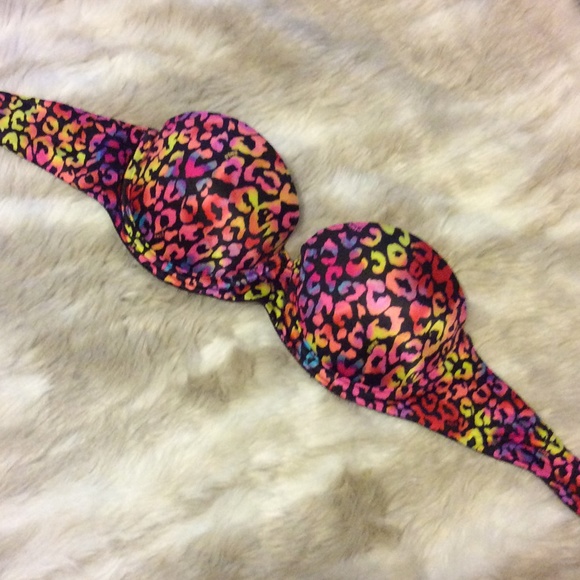 VS Pink Leopard Print Strapless Bra