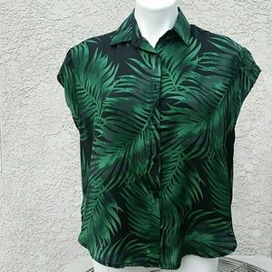 BB Dakota Palm Print Top