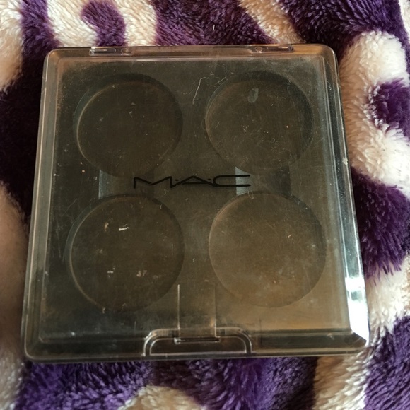Empty MAC quad palette