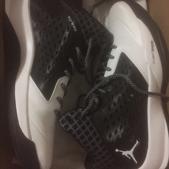 Jordan Rising High - Picture 1 of 3