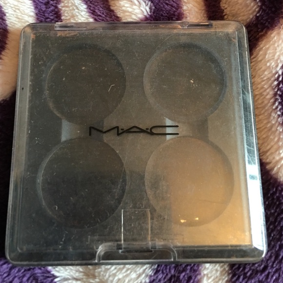 MAC empty quad palette