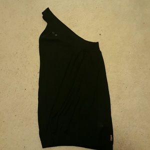 Drapey one shoulder top