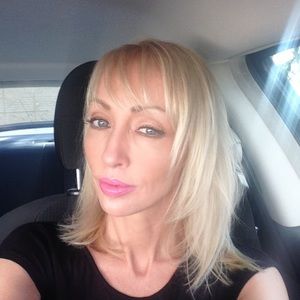 Meet your Posher, Eileen