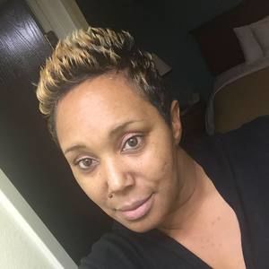 Meet your Posher, Vivi