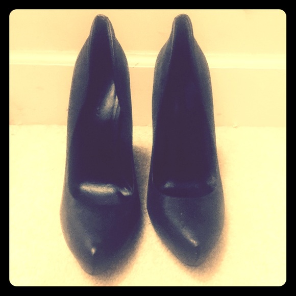 Black shoes