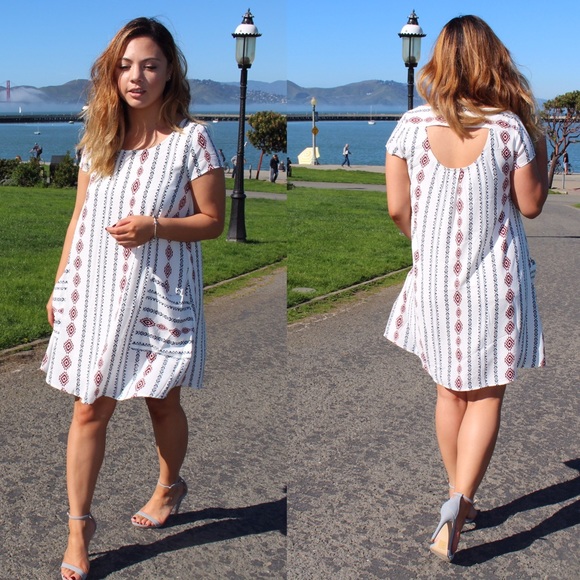 Monika Rose SF Dresses & Skirts - 💟LAST MED💟 Ivory Pocket Print Shift Dress