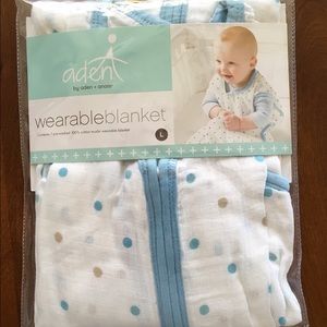 2 Aden by Aden+ Anais wearable blanket, larger