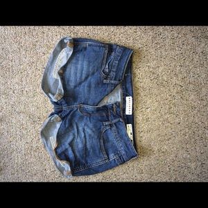 PacSun Shorts - PasSun Jean shorts size 1! PacSun Shorts - PasSun Jean shorts size 1!