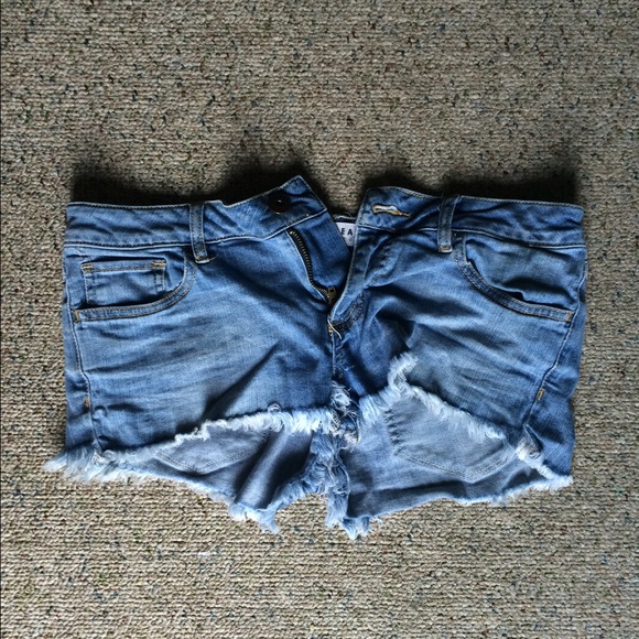 Frayed Jean shorts from PacSun!