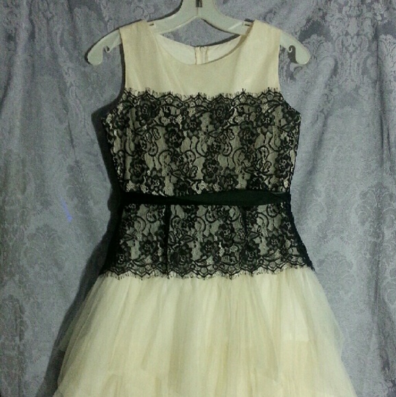 Juniors Rare Editions Formal Dress Girls Size 16 | Color: Cream | Size: 16 | Rdpmj1's Closet