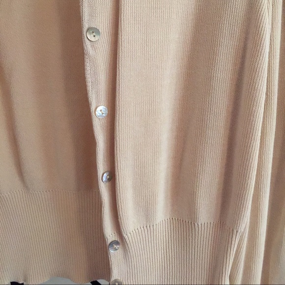 Tan cardigan - Picture 3 of 4