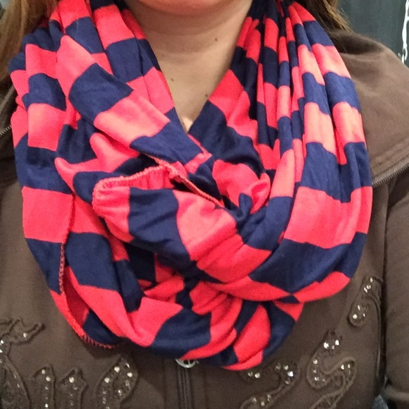 Infinity scarf! - Picture 3 of 5