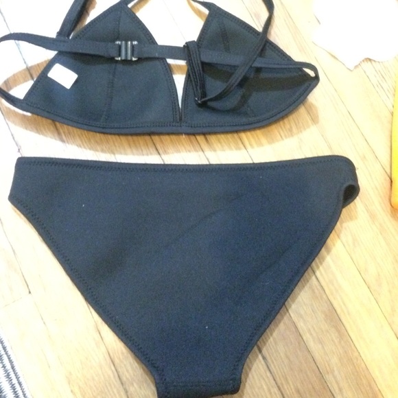 🌺 Sale🌺Green Neoprene and Black Bikini - Picture 2 of 3