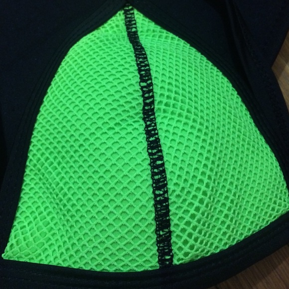 🌺 Sale🌺Green Neoprene and Black Bikini - Picture 3 of 3