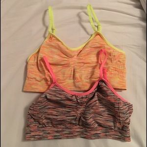 Set of 2 sports bras