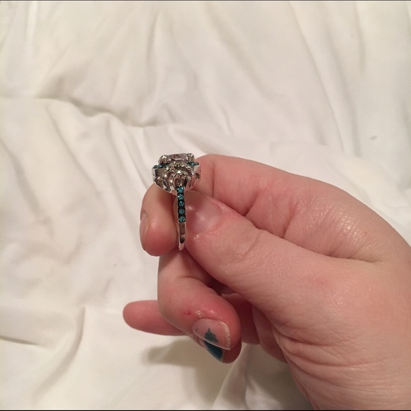 Blue and white ring - Picture 3 of 4