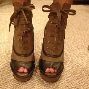 Steve Madden Platform Heel