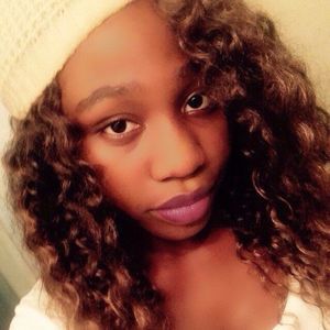 Meet your Posher, Eme isaiax