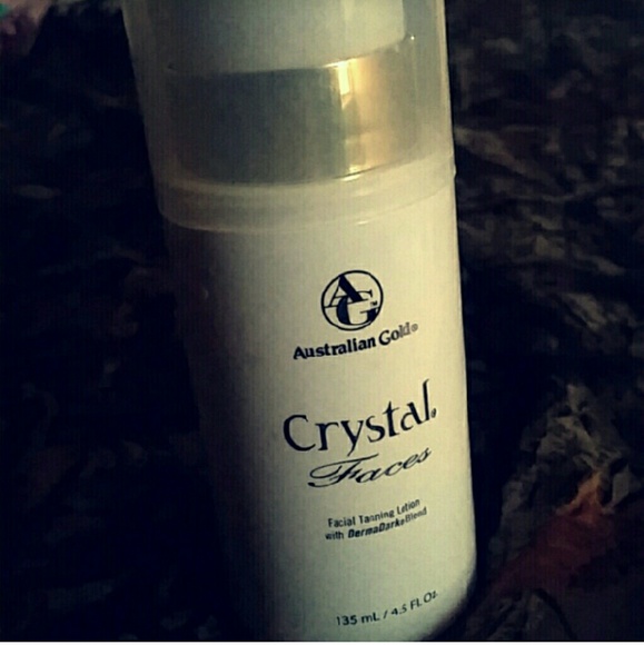 Australian Gold face tanning lotion.