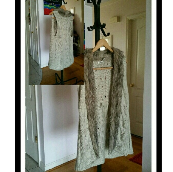 Dressbarn Sweater-Vest