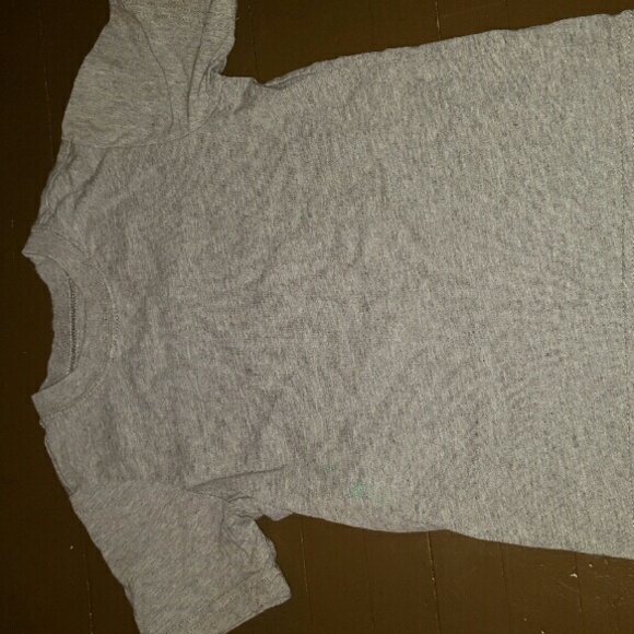 Kid's gray The Children's Place t-shirt